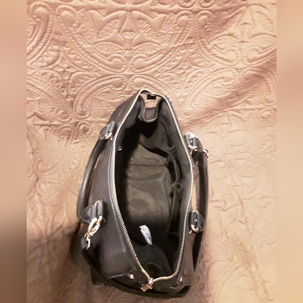 Mossimo Handbag - Picture 3 of 4